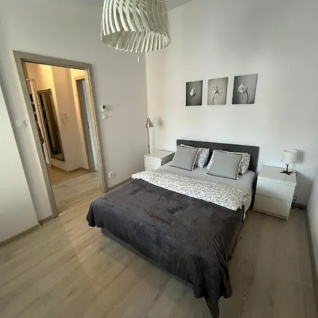 Victus Apartamenty, Sole
